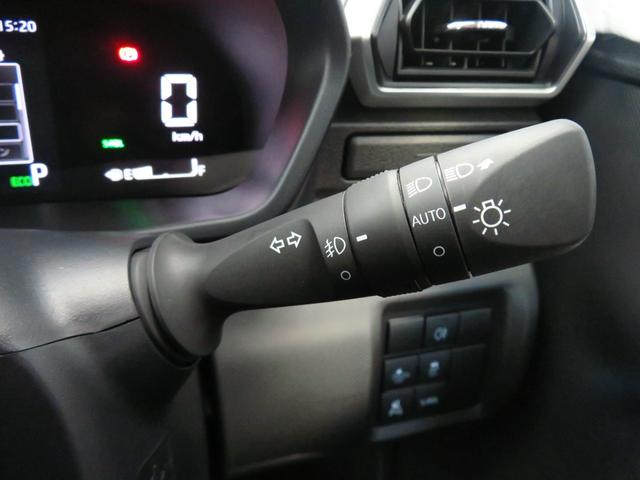 ロッキープレミアムＧ　ＨＥＶ　電動パーキングブレーキ　１年間無料保証電動格納式ドアミラー　ＵＳＢ接続　衝突被害軽減　Ｂｌｕｅｔｏｏｔｈ対応　地デジ　ＬＥＤライト　Ｓヒーター　９型ディスプレイオーディオ　キーフリー　パノラマカメラ　オートエアコン　パワーウィンドウ（三重県）の中古車