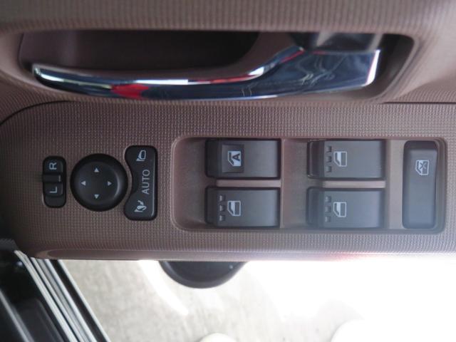 ムーヴキャンバスセオリーＧターボ　　　電動パーキングブレーキ　１年間無料保証衝突回避支援ブレーキ機能　ＬＥＤヘッドライト　電動格納ドアミラー　パノラマカメラ　両側パワースライドドア　コーナーセンサー　運転席・助手席シートヒーター　キーフリー　オートエアコン　パワーウィンドウ（三重県）の中古車