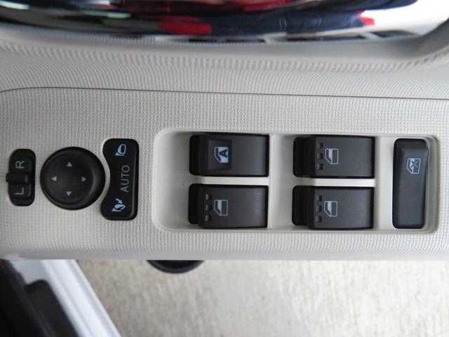 ムーヴキャンバスストライプスＧターボ　電動パーキングブレーキ　１年間無料保証Ｂカメラ　１オーナー　運転席・助手席シートヒーター　左右オートスライド　ＬＥＤヘッドライト　元試乗車　キーフリー　電動パーキングブレーキ　コーナーセンサー　オートエアコン　記録簿　パワーウィンドウ（三重県）の中古車