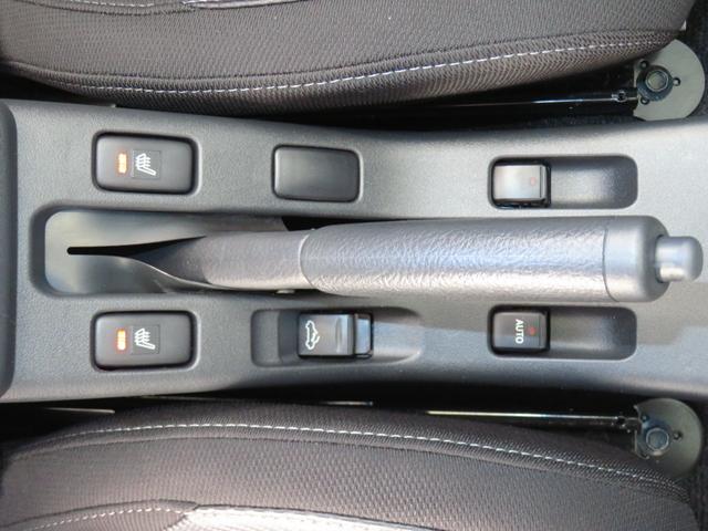 コペンローブ 運転席・助手席シートヒーター 1年間無料保証1オーナ 助手席エアバッグ ターボ車 キーフリー アルミ 運転席エアバック LED ABS 衝突安全ボディ オートライト 元試乗車 記録簿有 オートエアコン パワーウィンドウ アイドリングストップ(三重県)の中古車