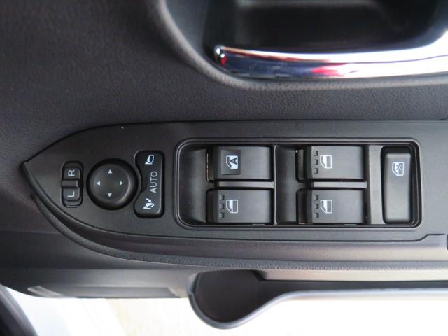 タントカスタムRS 電動パーキングブレーキ 1年間無料保証両側パワスライドドア レーンキープA ISTOP 元試乗車 ターボエンジン LEDライト 1オーナー オートライト キーフリー ABS パノラマカメラ 運転席・助手席シートヒーター コーナーセンサー(三重県)の中古車