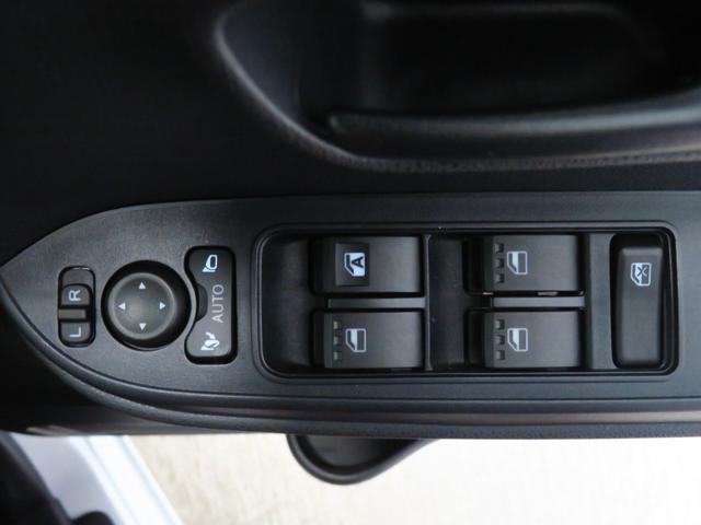 タントＸ　９型ディスプレイオーディオ　バックカメラ　１年間無料保証ブルートゥース　アイドリングストップ　地デジ　電動ミラー　ＵＳＢ接続　ＬＥＤライト　車線逸脱警報　ＡＢＳ　電動パーキングブレーキ　助手席側パワースライドドア　運転席・助手席シートヒーター　キーフリー（三重県）の中古車