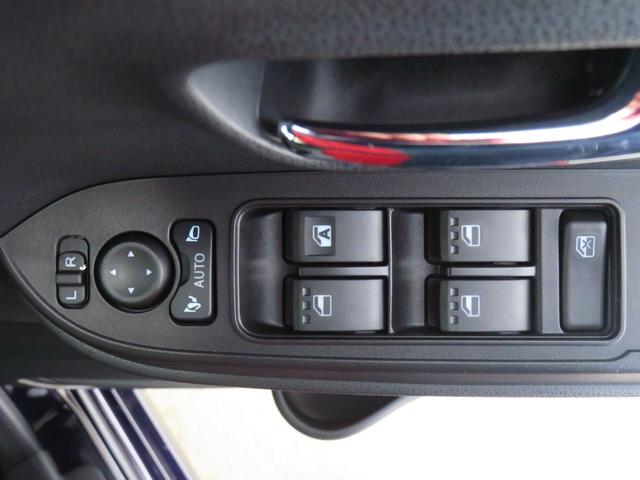 タントカスタムＸ　届出済未使用車　バックカメラ　１年間無料保証衝突軽減ブレーキ　コーナーセンサー　アイドリングストップ　盗難警報装置　ＬＥＤヘッド　ワンオーナー　前席シートヒーター　電動格納ミラー　両側パワースライドドア　キーフリー　電動パーキングブレーキ（三重県）の中古車