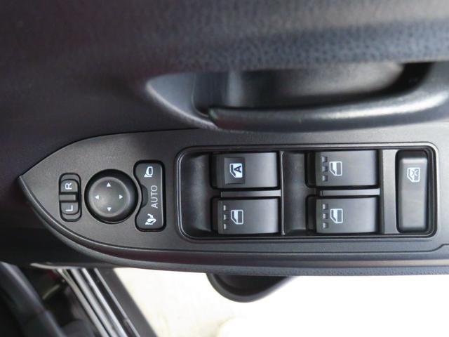 タントファンクロス　　　　　電動パーキングブレーキ　１年間無料保証両側オートドア　パワーウィンドウ　ワンオーナー　レーンキープアシスト　ＬＥＤヘットライト　パノラマカメラ　キーフリー　運転席・助手席シートヒーター　オートエアコン　コーナーセンサー　電動格納ミラー（三重県）の中古車