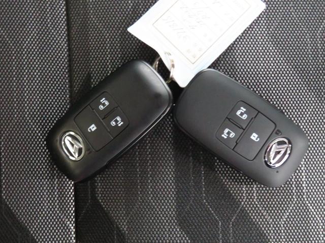 タントファンクロス　　　　　電動パーキングブレーキ　１年間無料保証両側オートドア　パワーウィンドウ　ワンオーナー　レーンキープアシスト　ＬＥＤヘットライト　パノラマカメラ　キーフリー　運転席・助手席シートヒーター　オートエアコン　コーナーセンサー　電動格納ミラー（三重県）の中古車