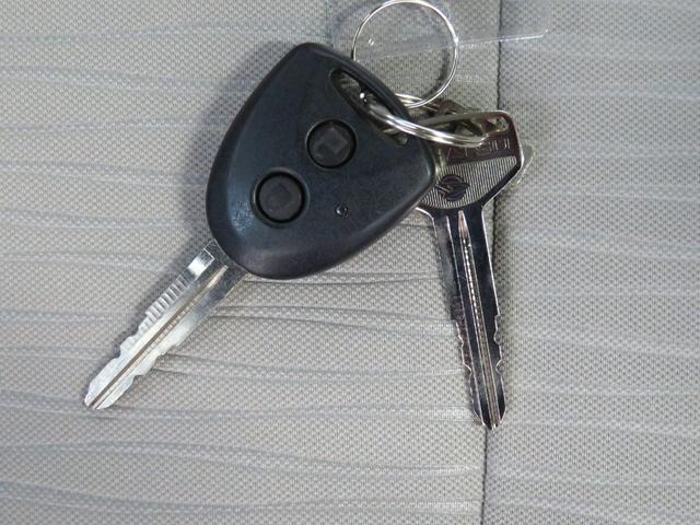 ミライースＬ　ＳＡIII　　　　　　純正ＣＤステレオ　１年間無料保証アイドリングＳＴＯＰ　１オーナ　キ−レス　Ｗエアバッグ　レーンキープアシスト　オートハイビーム　ＡＢＳ　衝突安全ボディ　マニュアルエアコン　コーナーセンサー　パワーウィンドウ　純正フロアマット（三重県）の中古車