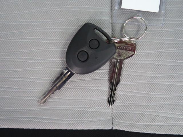 ミライースＸ　ＳＡIII　　　　　　マニュアルエアコン　１年間無料保証盗難防止アラーム　試乗車ＵＰ　衝突回避支援ブレーキ機能　電格ミラー　レーンキープアシスト　運転席助手席エアバック　点検記録簿　１オーナー　ＬＥＤライト　キーレスキー　コーナーセンサー　パワーウィンドウ（三重県）の中古車