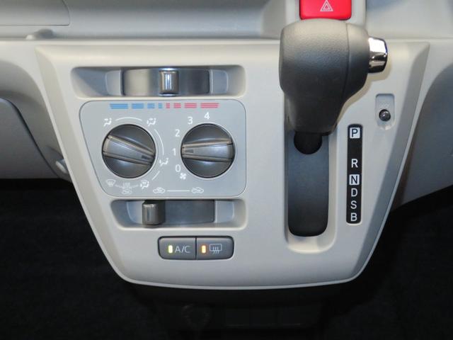 ミライースＸ　ＳＡIII　　　　　　マニュアルエアコン　１年間無料保証盗難防止アラーム　試乗車ＵＰ　衝突回避支援ブレーキ　電格ミラー　レーンキープアシスト　パワーウィンドウ　運転席助手席エアバック　点検記録簿付　１オーナー　ＬＥＤライト　キーレスキー　コーナーセンサー（三重県）の中古車