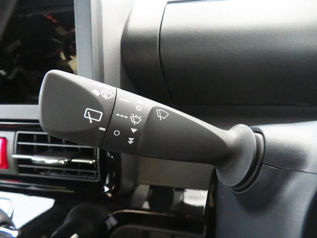 タントカスタムＸ　届出済未使用車　コーナーセンサー　１年間無料保証衝突軽減ブレーキ　アイドリングストップ機能　Ｂカメラ　盗難警報装置　ＬＥＤ　ワンオーナー　前席シートヒーター　電動格納ミラー　キーフリー　電動パーキングブレーキ　両側パワースライドドア　オートエアコン（三重県）の中古車