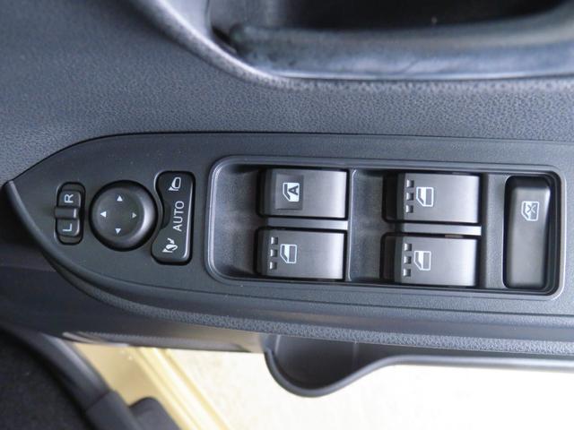 タントＸ　　届出済未使用車　電動パーキングブレーキ　１年間無料保証ブルートゥース　地デジ　電動ミラー　パークアシスト　ＵＳＢ接続　ＬＥＤライト　パノラマカメラ　運転席・助手席シートヒーター　助手席側パワースライドドア　キーフリー　９型ディスプレイオーディオ（三重県）の中古車