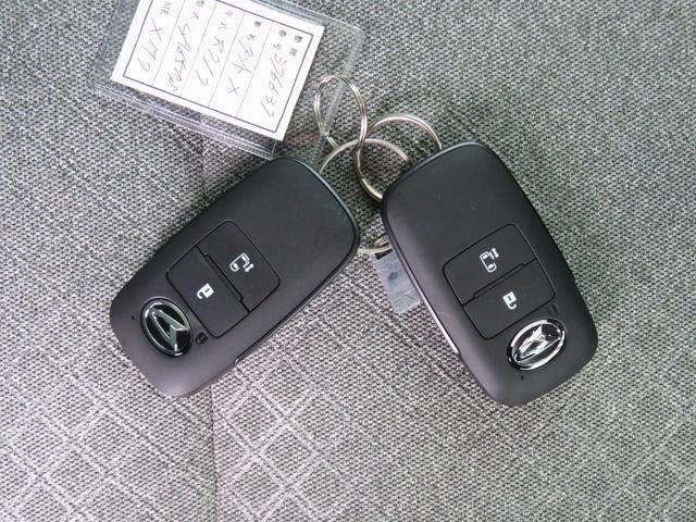 タントＸ　　届出済未使用車　電動パーキングブレーキ　１年間無料保証ブルートゥース　地デジ　電動ミラー　パークアシスト　ＵＳＢ接続　ＬＥＤライト　パノラマカメラ　運転席・助手席シートヒーター　助手席側パワースライドドア　キーフリー　９型ディスプレイオーディオ（三重県）の中古車