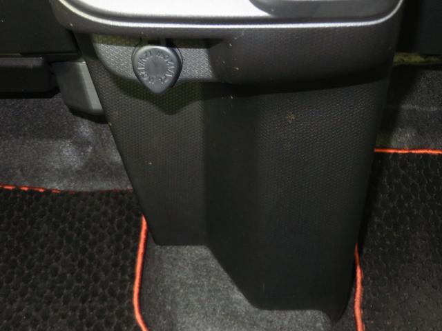 タントファンクロスターボ 純正10型ナビ ETC 1年間無料保証電格ミラー LEDランプ シートヒータ フルセグ 衝突軽減ブレーキ USB Rカメラ i−stop DVD 1オーナー 盗難警報装置 電動パーキングブレーキ 両側パワースライドドア コーナーセンサー(三重県)の中古車