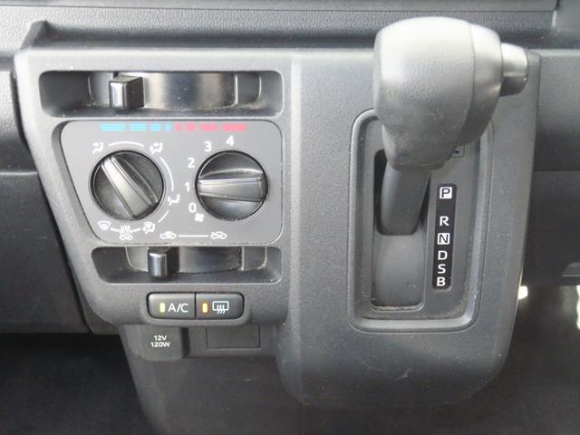 ハイゼットカーゴＤＸ　　　２ＷＤ　ＣＶＴ　マニュアルエアコン　１年間無料保証コーナーセンサー　前方用ドライブレコーダー　安全ボディ　キーレスキー　エコアイドル　ハイビームアシスト　オートライト　記録簿　ワンオーナー　ＡＢＳ　パワーウィンドウ　レベリング　ＡＭ／ＦＭラジオ（三重県）の中古車