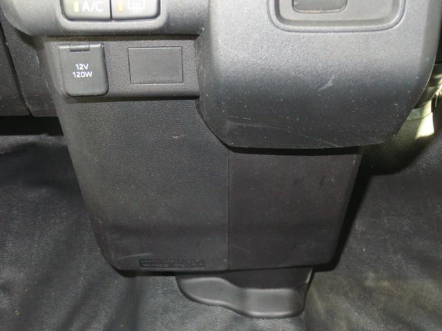 ハイゼットカーゴＤＸ　　　２ＷＤ　ＣＶＴ　マニュアルエアコン　１年間無料保証コーナーセンサー　前方用ドライブレコーダー　安全ボディ　キーレスキー　エコアイドル　ハイビームアシスト　オートライト　記録簿　ワンオーナー　ＡＢＳ　パワーウィンドウ　レベリング　ＡＭ／ＦＭラジオ（三重県）の中古車