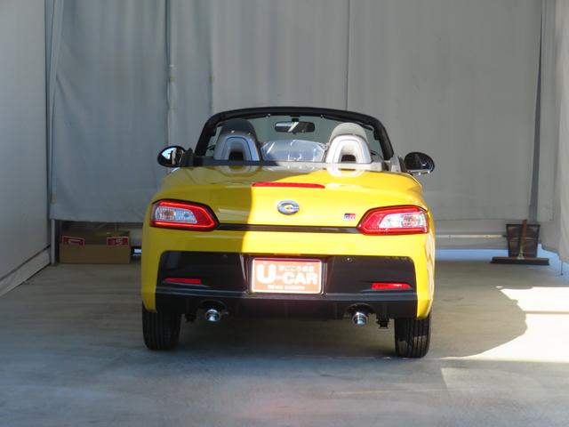 コペンＧＲ　スポーツ　　届出済未使用車　キーフリー　１年間無料保証元展示車　ターボ　ヘッドライトＬＥＤ　運転席・助手席シートヒーター　パドルシフト付きＭＯＭＯハンドル　オートエアコン　パワーウィンドウ　コーナーセンサー　ＢＢＳホイール　純正レカロシート（三重県）の中古車