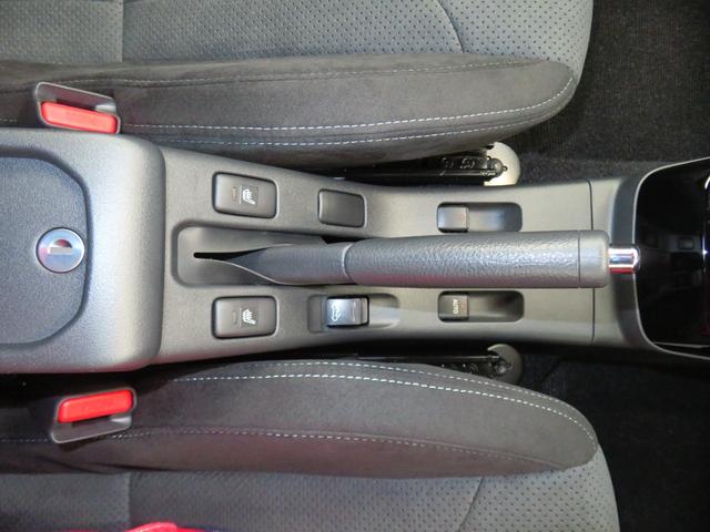 コペンＧＲ　スポーツ　　届出済未使用車　キーフリー　１年間無料保証元展示車　ターボ　ヘッドライトＬＥＤ　運転席・助手席シートヒーター　パドルシフト付きＭＯＭＯハンドル　オートエアコン　パワーウィンドウ　コーナーセンサー　ＢＢＳホイール　純正レカロシート（三重県）の中古車