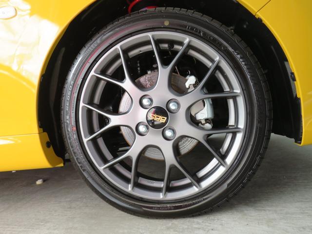 コペンＧＲ　スポーツ　　届出済未使用車　キーフリー　１年間無料保証元展示車　ターボ　ヘッドライトＬＥＤ　運転席・助手席シートヒーター　パドルシフト付きＭＯＭＯハンドル　オートエアコン　パワーウィンドウ　コーナーセンサー　ＢＢＳホイール　純正レカロシート（三重県）の中古車