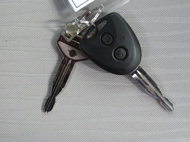 ミライースX SAIII マニュアルエアコン 1年間無料保証盗難防止アラーム 試乗車UP 衝突回避支援ブレーキ コーナーセンサー 電格ミラ レーンキープアシスト 点検記録簿 1オーナー LEDライト キーレスキー パワーウィンドウ アイドリングストップ(三重県)の中古車