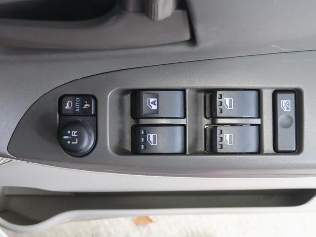 タントX SAIII 純正CDチューナー 1年間無料保証電動格納ドアミラー 両側スライド片側電動 車線逸脱警報 オートライト 衝突安全ボディ オートハイビーム 運転席エアバック ベンチシート ABS キーフリー 運転席シートヒーター オートエアコン(三重県)の中古車