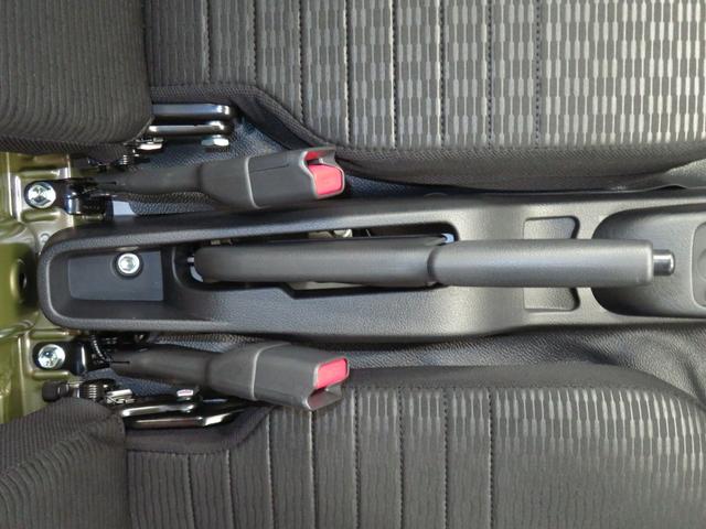 ハイゼットトラックＥＸＴ　　　　届出済未使用車　４ＷＤ　ＣＶＴ　１年間無料保証電動格納式ミラー　アイドリングストップ　誤発進抑制機能　ＬＥＤヘッド　記録簿　荷台作業照明　デフロック　ゲートチェーン　あゆみ板掛け　キーフリー　パワーウィンドウ　マニュアルエアコン　コーナーセンサー（三重県）の中古車