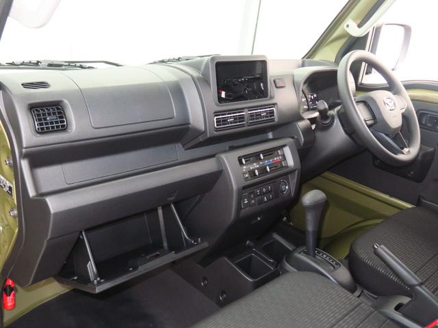 ハイゼットトラックＥＸＴ　　　　届出済未使用車　４ＷＤ　ＣＶＴ　１年間無料保証電動格納式ミラー　アイドリングストップ　誤発進抑制機能　ＬＥＤヘッド　記録簿　荷台作業照明　デフロック　ゲートチェーン　あゆみ板掛け　キーフリー　パワーウィンドウ　マニュアルエアコン　コーナーセンサー（三重県）の中古車