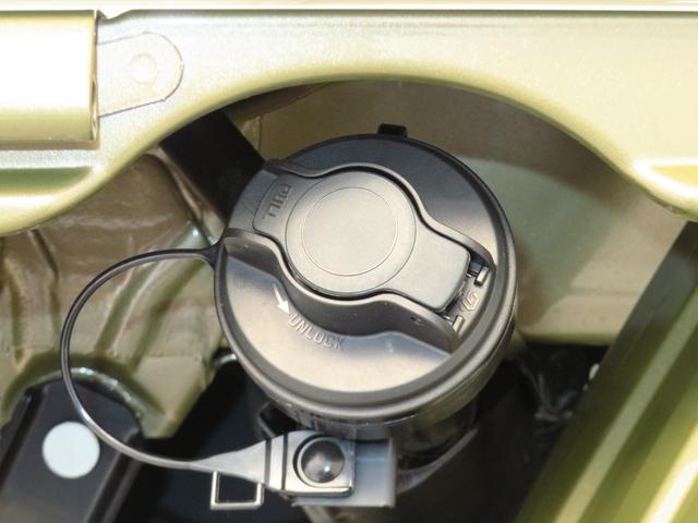 ハイゼットトラックＥＸＴ　　　　届出済未使用車　４ＷＤ　ＣＶＴ　１年間無料保証電動格納式ミラー　アイドリングストップ　誤発進抑制機能　ＬＥＤヘッド　記録簿　荷台作業照明　デフロック　ゲートチェーン　あゆみ板掛け　キーフリー　パワーウィンドウ　マニュアルエアコン　コーナーセンサー（三重県）の中古車