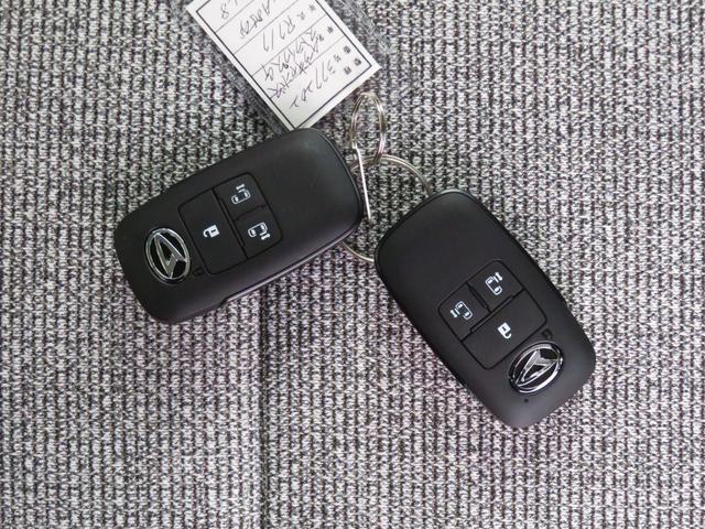 ムーヴキャンバスストライプスＧ　　届出済未使用車　キーフリー　１年間無料保証ＢＬＵＥＴＯＯＴＨ　地デジ　ＵＳＢポート　Ｓヒーター　ワンオーナー車　９型ディスプレイオーディオ　パノラマカメラ　電動パーキングブレーキ　両側パワースライドドア　コーナーセンサー　オートエアコン（三重県）の中古車