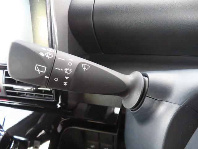 タントカスタムＲＳ　届出済未使用車　オートエアコン　１年間無料保証両側パワスライドドア　元試乗車　地デジ　ＢＴ対応　ＬＥＤライト　ＵＳＢ接続　バックカメラ　キーフリー　運転席・助手席シートヒーター　電動パーキングブレーキ　コーナーセンサー　９型ディスプレイオーディオ（三重県）の中古車