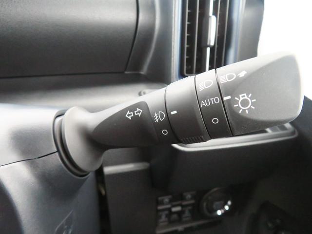 タントカスタムＲＳ　届出済未使用車　オートエアコン　１年間無料保証両側パワスライドドア　元試乗車　地デジ　ＢＴ対応　ＬＥＤライト　ＵＳＢ接続　バックカメラ　キーフリー　運転席・助手席シートヒーター　電動パーキングブレーキ　コーナーセンサー　９型ディスプレイオーディオ（三重県）の中古車