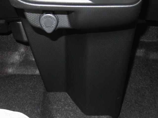 タントＸリミテッド　　届出済未使用車　バックカメラ　１年間無料保証ペダル踏み間違い抑制　衝突回避支援ブレーキ　９型ディスプレイオーディオ　キーフリー　運転席・助手席シートヒータ　電動パーキングブレーキ　両側パワースライドドア　コーナーセンサー　Ｂｌｕｅｔｏｏｔｈ対応（三重県）の中古車