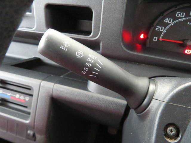 ハイゼットトラックEXT 4WD 5MT キーレスエントリー 1年間無料保証デフロック 荷台作業照明 マニュアルエアコン パワーウィンドウ ゲートチェーン ゲートプロテクター あゆみ板掛け レベリング 純正フロアマット CD再生 AM/FMラジオ(三重県)の中古車