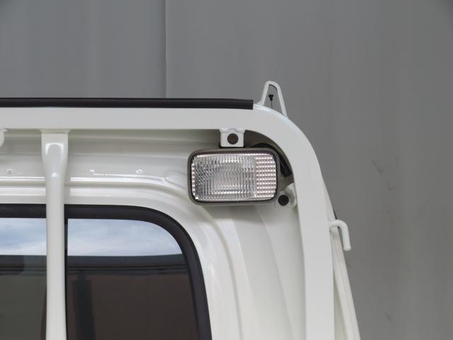 ハイゼットトラックEXT 4WD 5MT キーレスエントリー 1年間無料保証デフロック 荷台作業照明 マニュアルエアコン パワーウィンドウ ゲートチェーン ゲートプロテクター あゆみ板掛け レベリング 純正フロアマット CD再生 AM/FMラジオ(三重県)の中古車