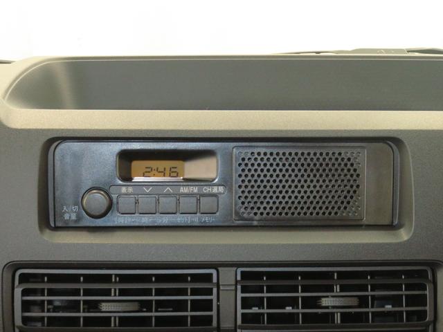 ハイゼットカーゴＤＸ　　　　　届出済未使用車　２ＷＤ　ＣＶＴ　１年間無料保証展示車　キーレスキー　両側スライドドア　エコアイドル　ハイビームアシスト　オートライト　記録簿　元リースアップ車　　マニュアルエアコン　コーナーセンサー　パワーウィンドウ　レベリング　ＡＭ／ＦＭラジオ（三重県）の中古車