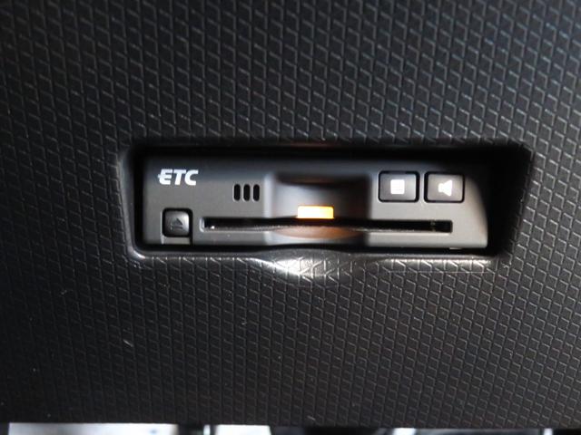 タントカスタムＲＳスタイルセレクション　スローパー　１年間無料保証福祉車両　前席シートヒーター　バックカメラ　前後ドラレコ　地デジ　ＥＴＣ　純正７型ナビ　コーナーセンサー　オートエアコン　両側パワースライドドア　Ｂｌｕｅｔｏｏｔｈ対応　ＵＳＢ接続　キーフリー（三重県）の中古車