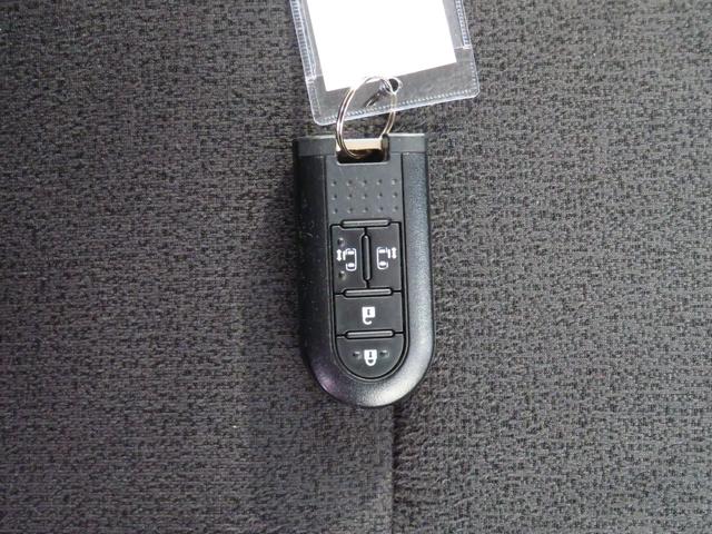 ムーヴキャンバスGブラックインテリアリミテッド SAIII 1年間無料保証DVD再生可 BLUETOOTH 両側パワースライドドア エコアイドル 電動格納ドアミラー フルセグテレビ LEDランプ 純正7型ナビ パノラマカメラ ETC キーフリー オートエアコン USB接続(三重県)の中古車