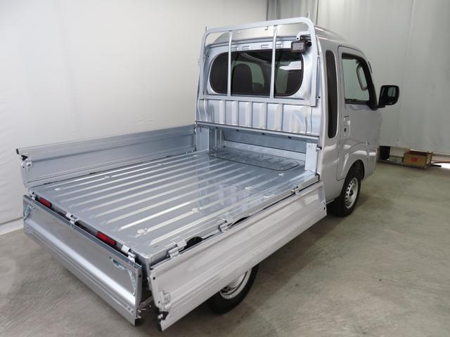 ハイゼットトラックジャンボエクストラ　　　　　　４ＷＤ　ＣＶＴ　１年間無料保証記録簿　ワンオナ　ＬＥＤライト　キーフリー　ゲートチェーン　あゆみ板掛け　デフロック　荷台作業照明　コーナーセンサー　マニュアルエアコン　電動格納ミラー　パワーウィンドウ　アイドリングストップ（三重県）の中古車