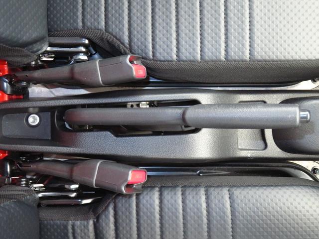 ハイゼットトラックスタンダード　農用スペシャル　４ＷＤ　ＣＶＴ　１年間無料保証記録簿　誤発進抑制機能　ワンオーナー　　デフロック　荷台作業照明　ゲートプロテクター　ゲートチェーン　あゆみ板掛け　キーフリー　マニュアルエアコン　コーナーセンサー　パワーウィンドウ　荷台ゴムマット（三重県）の中古車