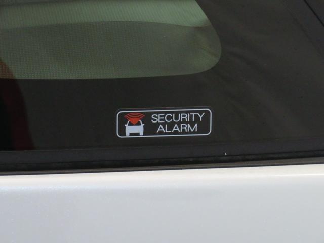 ムーヴキャンバスストライプスG 電動パーキングブレーキ 1年間無料保証アイドルストップ キーフリー ワンオーナー LEDライト 元試乗車 車線逸脱警報 パノラマカメラ 両側パワースライドドア コーナーセンサ 運転席・助手席シートヒーター オートエアコン 純正フロアマット(三重県)の中古車