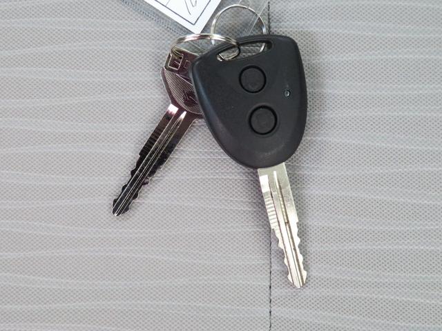 ミライースＬ　ＳＡIII　　　　　　マニュアルエアコン　１年間無料保証元試乗車　　キ−レス　レーンキープアシスト　オートハイビーム　ＡＢＳ　オートライト　コーナーセンサー　パワーウィンドウ　ペダル踏み間違い抑制　衝突回避支援ブレーキ（三重県）の中古車