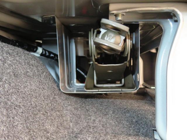 ハイゼットカーゴクルーズＳＡIII　　２ＷＤ　４ＡＴ　ＥＴＣ　１年間無料保証２０２６初売り１／４〜　ＢＴ接続　電動ミラー　車線逸脱警告　フルセグ　ＬＥＤライト　Ｂカメラ　ワンオーナー　オートライト　純正７型ナビ　前後ドラレコ　キーレスエントリー　レベリング　パワーウィンドウ（三重県）の中古車