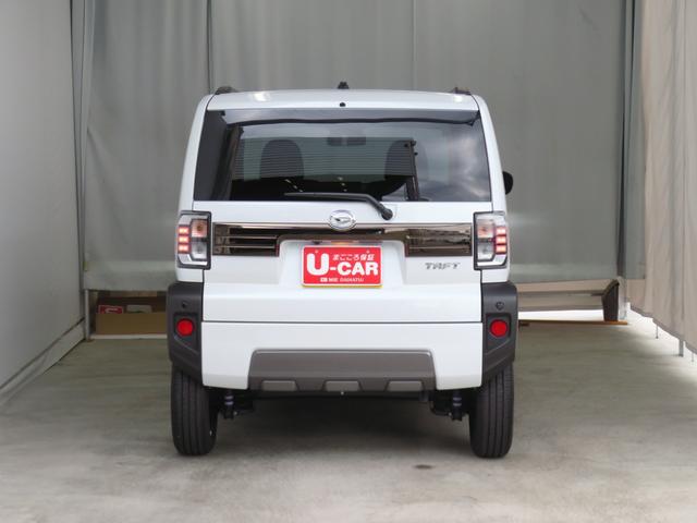 タフトＧターボ　ダーククロムベンチャー　キーフリー　１年間無料保証２０２６初売り１／４〜　車線逸脱警報装置　衝突回避支援ブレーキ　シートヒーター　安全ボディ　ＬＥＤ　ムーンルーフ　Ａストップ　エアバッグ　記録簿　バックカメラ　電動パーキングブレーキ　コーナーセンサー（三重県）の中古車