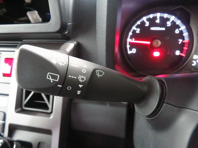 タフトＧターボ　ダーククロムベンチャー　キーフリー　１年間無料保証２０２６初売り１／４〜　車線逸脱警報装置　衝突回避支援ブレーキ　シートヒーター　安全ボディ　ＬＥＤ　ムーンルーフ　Ａストップ　エアバッグ　記録簿　バックカメラ　電動パーキングブレーキ　コーナーセンサー（三重県）の中古車