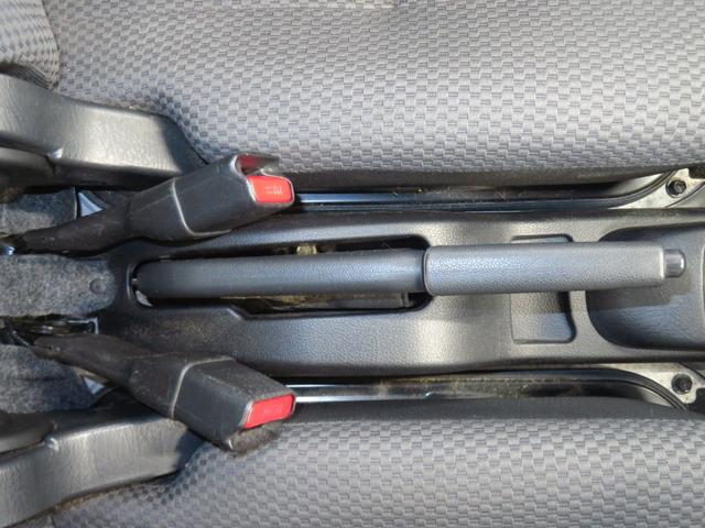 ハイゼットトラックジャンボ　４ＷＤ　４ＡＴ　ゲートプロテクター　１年間無料保証記録簿　キーレスキー　ワンオーナー　荷台作業照明　ゲートチェーン　あゆみ板掛け　レベリング　マニュアルエアコン　パワーウィンドウ　ＣＤ再生　純正フロアマット（三重県）の中古車