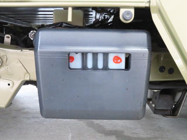 ハイゼットトラックジャンボ　４ＷＤ　４ＡＴ　ゲートプロテクター　１年間無料保証記録簿　キーレスキー　ワンオーナー　荷台作業照明　ゲートチェーン　あゆみ板掛け　レベリング　マニュアルエアコン　パワーウィンドウ　ＣＤ再生　純正フロアマット（三重県）の中古車