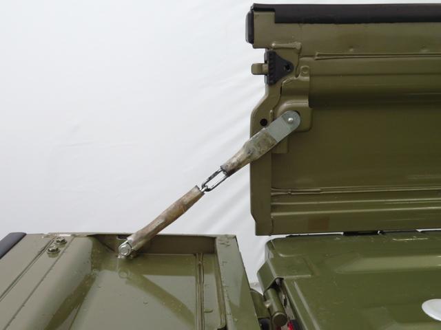 ハイゼットトラックジャンボ　４ＷＤ　４ＡＴ　ゲートプロテクター　１年間無料保証記録簿　キーレスキー　ワンオーナー　荷台作業照明　ゲートチェーン　あゆみ板掛け　レベリング　マニュアルエアコン　パワーウィンドウ　ＣＤ再生　純正フロアマット（三重県）の中古車