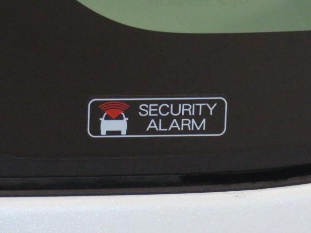 ムーヴＧ　助手席側パワースライドドア　バックカメラ　１年間無料保証エコアイドル　ＬＥＤ　コーナーセンサー　純正９型ディスプレイオーディオ　前後ドラレコ　電動パーキングブレーキ　キーフリー　Ｂｌｕｅｔｏｏｔｈ対応　ワイヤレス充電　地デジ　ダンディスポーツスタイル（三重県）の中古車