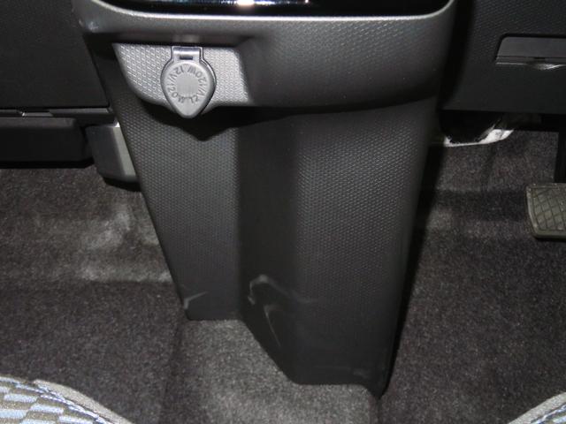 タントカスタムＸ　　　　　　電動パーキングブレーキ　１年間無料保証衝突軽減ブレーキ　コーナーセンサー　アイドリングストップ機能　Ｂカメラ　盗難警報装置　オートエアコン　ＬＥＤ　ワンオーナー　前席シートヒーター　電動格納ミラー　キーフリー　両側パワースライドドア（三重県）の中古車