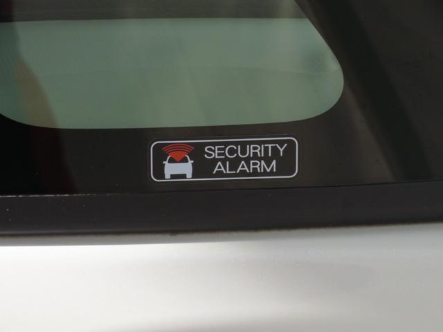 ムーヴキャンバスGメイクアップリミテッド SAIII 1年間無料保証ISTOP ブルートゥース 電格ミラー 助手席エアバック LED USB プッシュスタート 地デジ 純正7型ナビ パノラマカメラ キーフリー 両側パワースライドドア オートエアコン パワーウィンドウ(三重県)の中古車