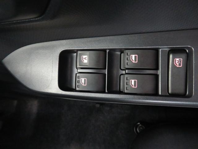 ミライースL SAIII マニュアルエアコン 1年間無料保証元試乗車 アイドリングSTOP 1オーナ キ−レス Wエアバッグ レーンキープアシスト オートハイビーム オートライト コーナーセンサー パワーウィンドウ 衝突回避支援ブレーキ ペダル踏み間違い抑制(三重県)の中古車