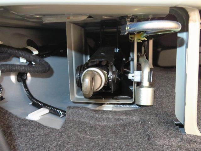 ハイゼットカーゴクルーズ　２ＷＤ　ＣＶＴ　マニュアルエアコン　１年間無料保証車線逸脱　電動ミラー　衝突軽減システム　ハイビームアシスト　１オーナー　アイドリングＳＴＯＰ　オートライト　ＡＢＳ　キーフリーシステム　純正フロアマット　コーナーセンサー　パワーウィンドウ　レベリング（三重県）の中古車